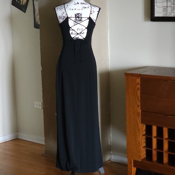 Black & Silver Beaded Full Length Sleeveless Halter Neck Special Occasion Dress - Picture 6 of 12
